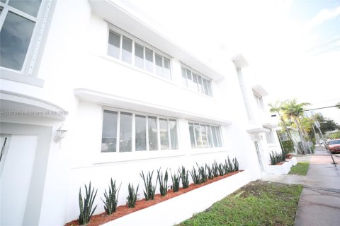 Copropriété à louer à Miami Beach, Floride: 1 chambre, 41.16 m2 № 1871742 - photo 1