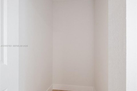 Купить виллу или дом в Майами, Флорида 5 спален, 154.78м2, № 2067563 - фото 30