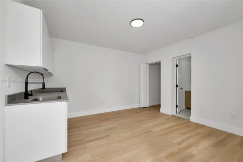 Купить виллу или дом в Майами, Флорида 5 спален, 154.78м2, № 2067563 - фото 27