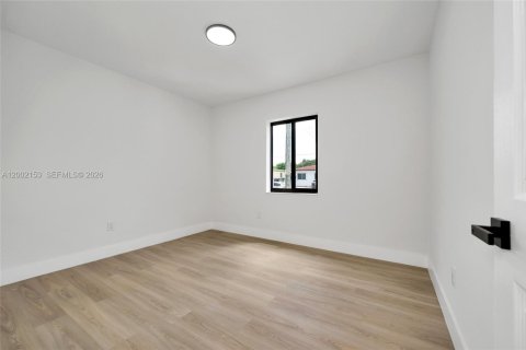 Купить виллу или дом в Майами, Флорида 5 спален, 154.78м2, № 2067563 - фото 18