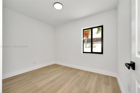 Купить виллу или дом в Майами, Флорида 5 спален, 154.78м2, № 2067563 - фото 15