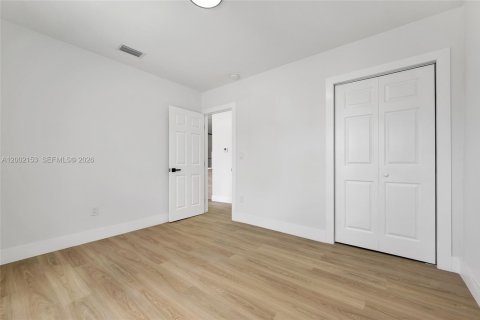 Купить виллу или дом в Майами, Флорида 5 спален, 154.78м2, № 2067563 - фото 19