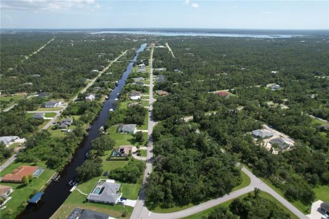 Casa en venta en Port Charlotte, Florida, 2 dormitorios, 142.79 m2 № 1870498 - foto 5