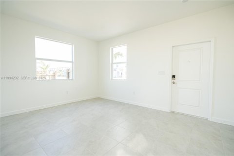 House in Homestead, Florida 5 bedrooms, 247.58 sq.m. № 2079182 - photo 12