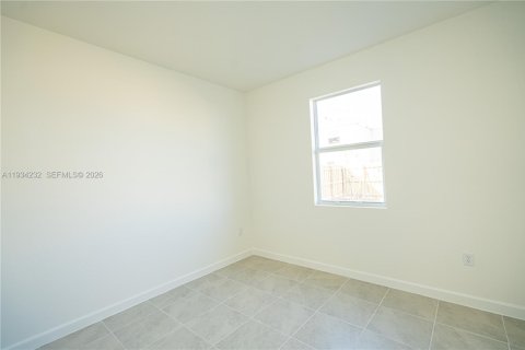 House in Homestead, Florida 5 bedrooms, 247.58 sq.m. № 2079182 - photo 24
