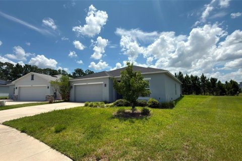 Villa ou maison à louer à Clermont, Floride: 4 chambres, 171.96 m2 № 2167306 - photo 6