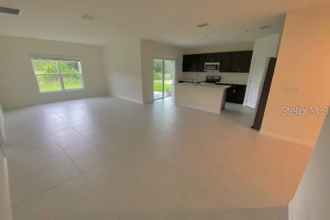 Villa ou maison à louer à Clermont, Floride: 4 chambres, 171.96 m2 № 2167306 - photo 9