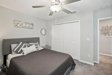 House in Hudson, Florida 5 bedrooms, 221.94 sq.m. № 2427450 - photo 2