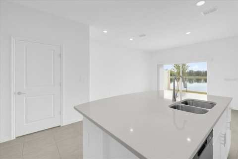 Touwnhouse à louer à Kissimmee, Floride: 3 chambres, 130.71 m2 № 2390766 - photo 2