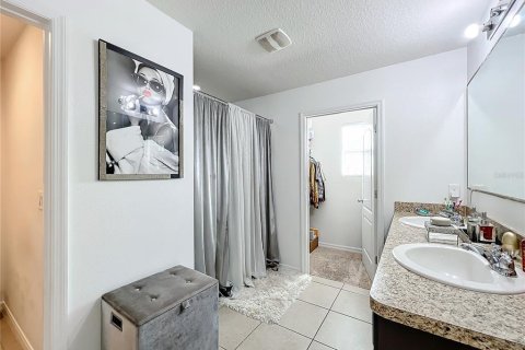 House in Winter Haven, Florida 6 bedrooms, 250.46 sq.m. № 1537606 - photo 23
