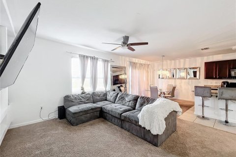 House in Winter Haven, Florida 6 bedrooms, 250.46 sq.m. № 1537606 - photo 5