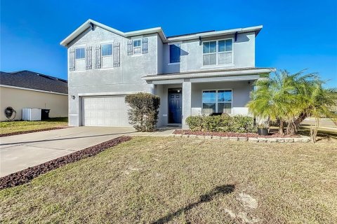 House in Winter Haven, Florida 6 bedrooms, 250.46 sq.m. № 1537606 - photo 1