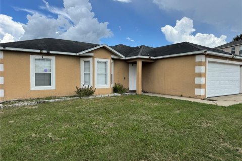 House in Poinciana, Florida 3 bedrooms, 127.93 sq.m. № 2312916