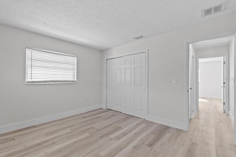 Villa ou maison à louer à Palm Harbor, Floride: 2 chambres, 111.11 m2 № 2102938 - photo 26