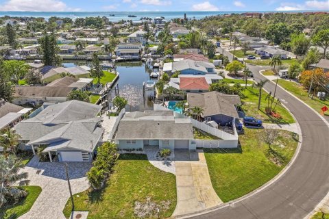 Villa ou maison à louer à Palm Harbor, Floride: 2 chambres, 111.11 m2 № 2102938 - photo 8
