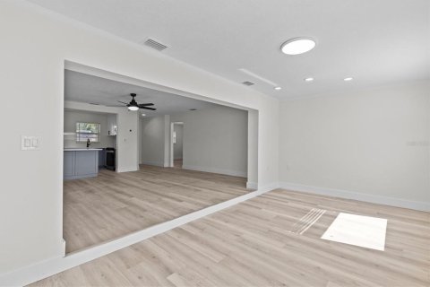 Villa ou maison à louer à Palm Harbor, Floride: 2 chambres, 111.11 m2 № 2102938 - photo 24