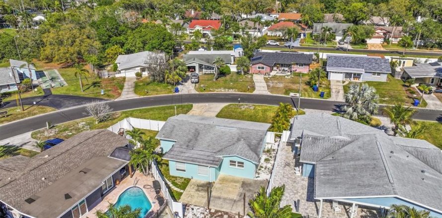 Villa ou maison à Palm Harbor, Floride 2 chambres, 111.11 m2 № 2102938