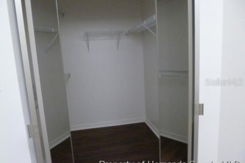 Condominio en alquiler en Weeki Wachee, Florida, 2 dormitorios, 126.63 m2 № 2148219 - foto 9