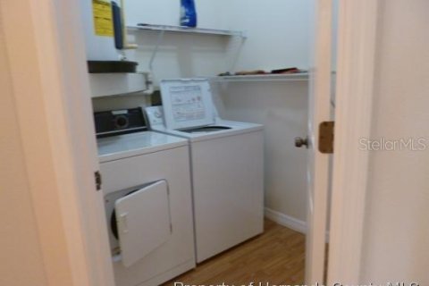 Condominio en alquiler en Weeki Wachee, Florida, 2 dormitorios, 126.63 m2 № 2148219 - foto 4