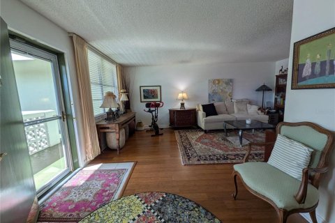 Copropriété à vendre à Saint Petersburg, Floride: 1 chambre, 85.93 m2 № 2389450 - photo 9