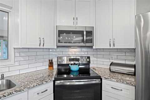 House in Ellenton, Florida 2 bedrooms, 98.29 sq.m. № 1837614 - photo 16