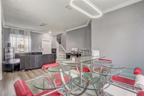 Casa en venta en Lake Worth, Florida, 4 dormitorios, 190.45 m2 № 2006396 - foto 20