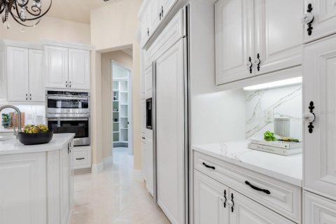 House in Bradenton, Florida 4 bedrooms, 504.55 sq.m. № 2232481 - photo 25
