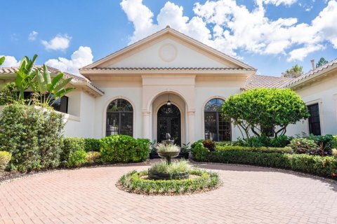 House in Bradenton, Florida 4 bedrooms, 504.55 sq.m. № 2232481 - photo 10