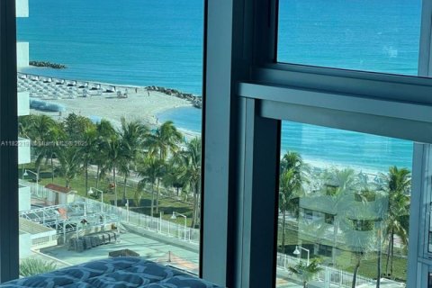 Condo in Miami Beach, Florida, 2 bedrooms  № 1783568 - photo 2