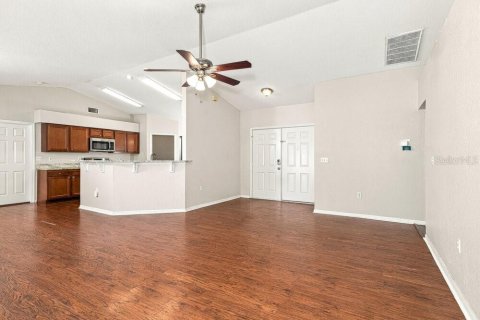 Villa ou maison à louer à Lakeland, Floride: 3 chambres, 141.68 m2 № 2413553 - photo 4