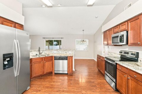 Villa ou maison à louer à Lakeland, Floride: 3 chambres, 141.68 m2 № 2413553 - photo 6