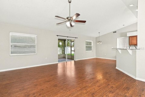 Villa ou maison à louer à Lakeland, Floride: 3 chambres, 141.68 m2 № 2413553 - photo 3