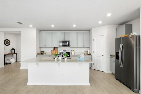 Villa ou maison à vendre à Zephyrhills, Floride: 4 chambres, 171.78 m2 № 2304725 - photo 10