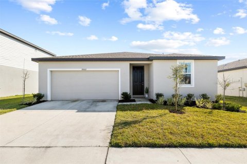 Villa ou maison à vendre à Zephyrhills, Floride: 4 chambres, 171.78 m2 № 2304725 - photo 3