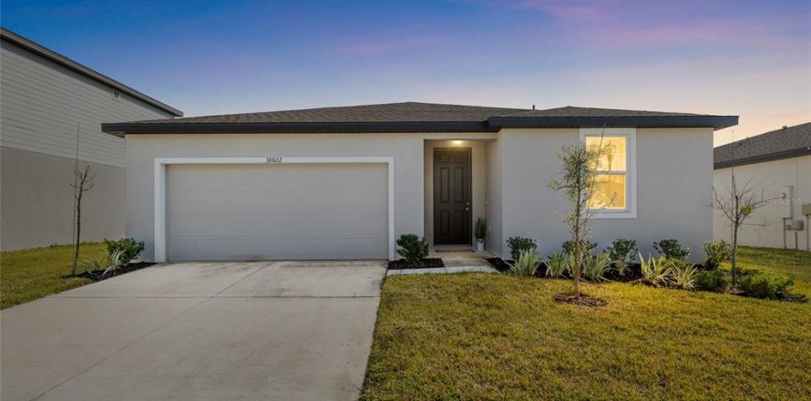 Villa ou maison à Zephyrhills, Floride 4 chambres, 171.78 m2 № 2304725