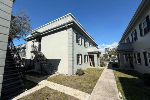 Condo in South Pasadena, Florida, 1 bedroom  № 2214518 - photo 27