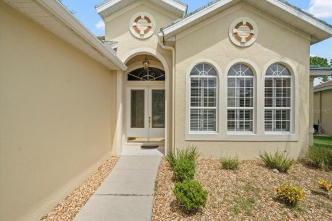 Casa en venta en Weeki Wachee, Florida, 3 dormitorios, 192.31 m2 № 1903579 - foto 3