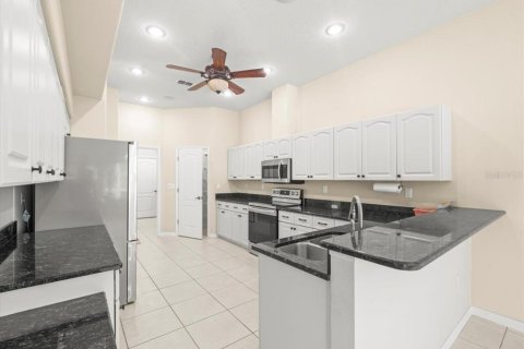 Casa en venta en Weeki Wachee, Florida, 3 dormitorios, 192.31 m2 № 1903579 - foto 19