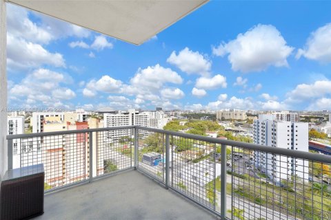 Купить кондоминиум в Майами, Флорида 2 спальни, 85.93м2, № 2050452 - фото 21