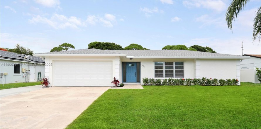 House in Jupiter, Florida 3 bedrooms, 133.22 sq.m. № 1781861
