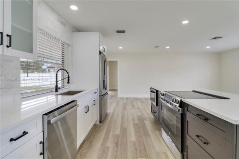 House in Jupiter, Florida 3 bedrooms, 133.22 sq.m. № 1781861 - photo 9