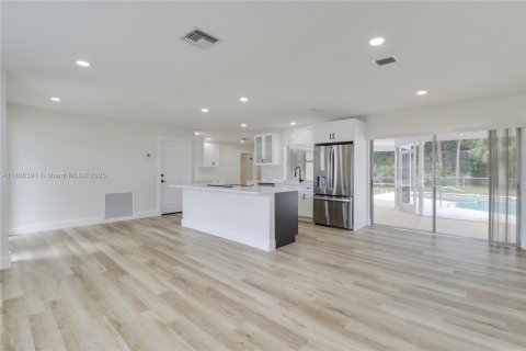 House in Jupiter, Florida 3 bedrooms, 133.22 sq.m. № 1781861 - photo 3