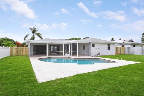 House in Jupiter, Florida 3 bedrooms, 133.22 sq.m. № 1781861 - photo 2