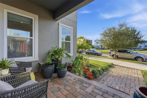 House in Orlando, Florida 5 bedrooms, 297.29 sq.m. № 2166145 - photo 5