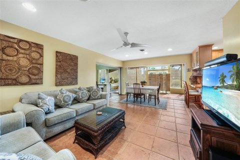 House in Englewood, Florida 2 bedrooms, 145.67 sq.m. № 1854357 - photo 12