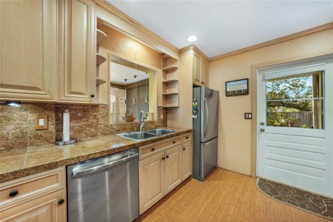 House in Englewood, Florida 2 bedrooms, 145.67 sq.m. № 1854357 - photo 7