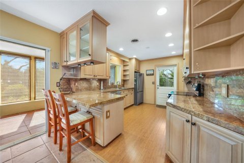 House in Englewood, Florida 2 bedrooms, 145.67 sq.m. № 1854357 - photo 8