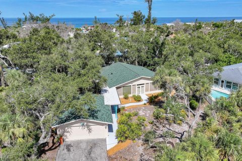 House in Englewood, Florida 2 bedrooms, 145.67 sq.m. № 1854357 - photo 1