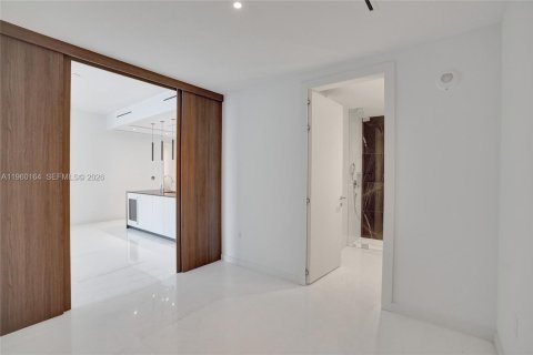 Copropriété à louer à Miami, Floride: 3 chambres, 157.84 m2 № 2020050 - photo 17