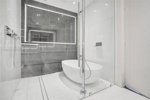 Copropriété à louer à Miami, Floride: 3 chambres, 157.84 m2 № 2020050 - photo 11